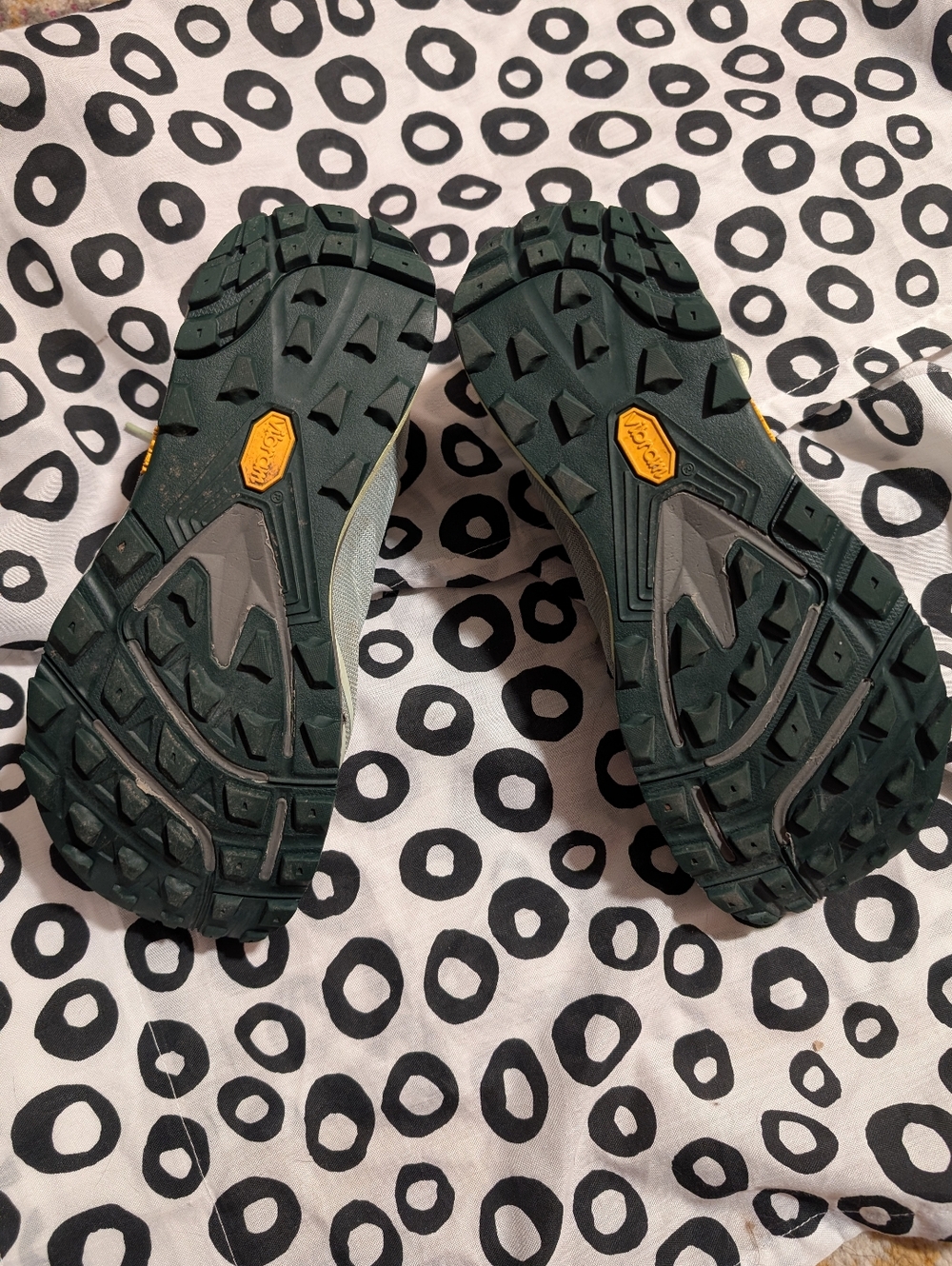 Topo Mtnracer2 Athletic Trail Runners with Vibram - Picture 5 of 7